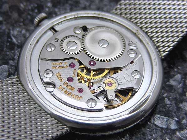 ジュベニア JUVENIA ホワイトローマンダイヤル 2針 手巻き 一体型