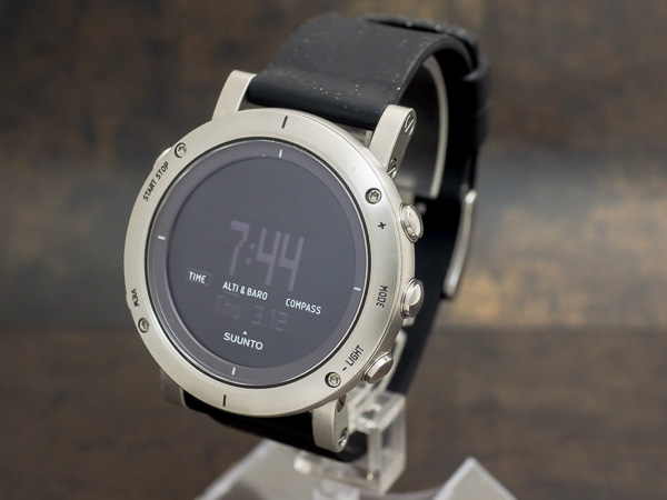 SUUNTO Core Brushed Steel スント コア ブラッシュドスティール リス