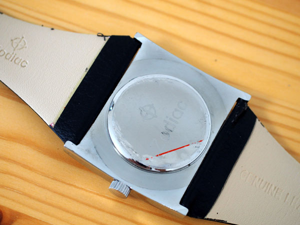 ゾディアック ジャンピングアワー 機械式デジタル時計 メカデジ 手巻き