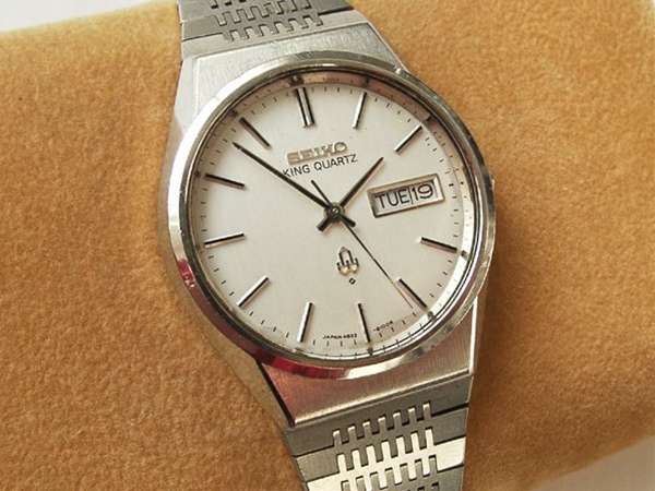 セイコー キングクオーツ シルバー文字盤 丸型 純正SSベルト ラウンド