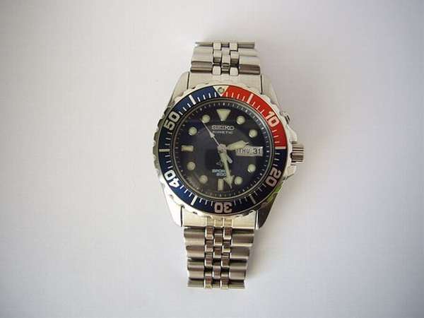 セイコー SEIKO キネティック 200m ビンテージダイバー 2次電池交換