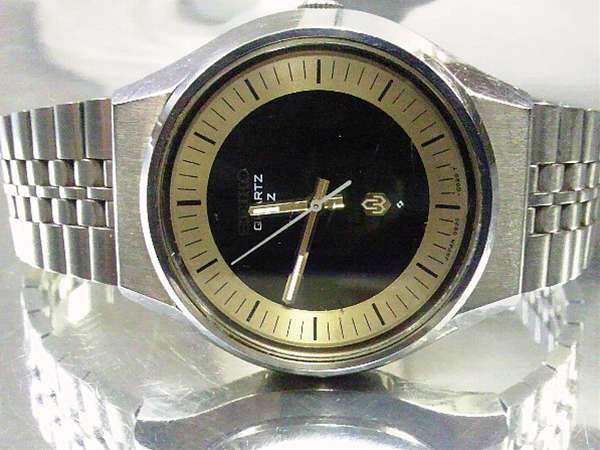 セイコー QZ 0920-8010 1980年代希少モデル すり鉢状サークル | アン