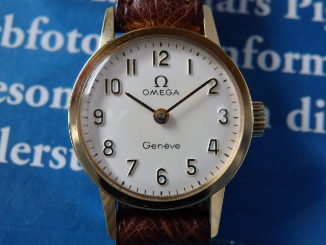 オメガ ジュネーブ 手巻 金メッキ 全数字文字盤 レディース | アン