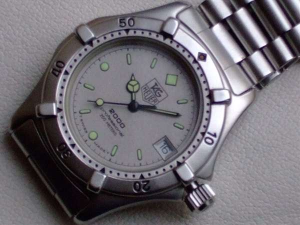 タグ・ホイヤー プロフェッショナル2000シリーズ | アンティー