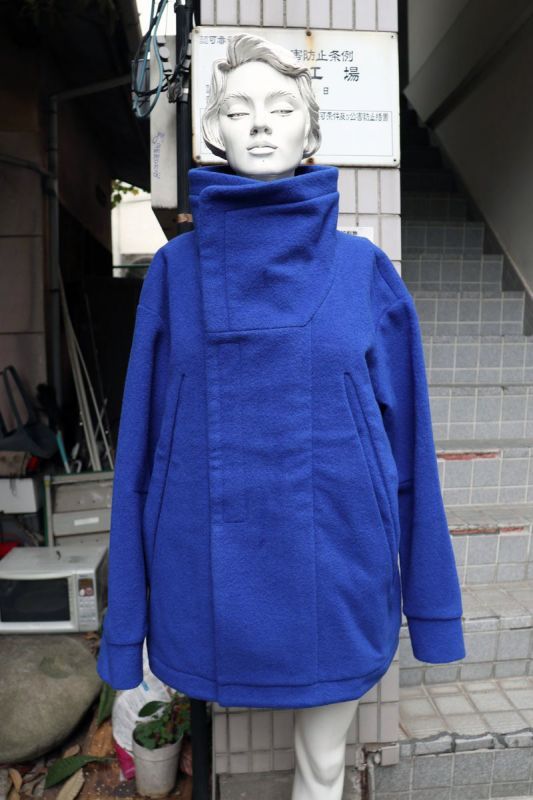 chloma クロマ】コールドスリープコート ショート ブルー