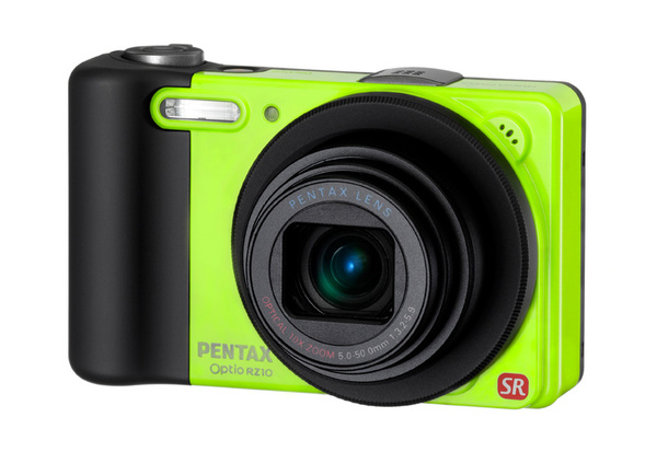 ASCII.jp：PENTAXから10倍ズーム機と自分でデザインできるコンデジ