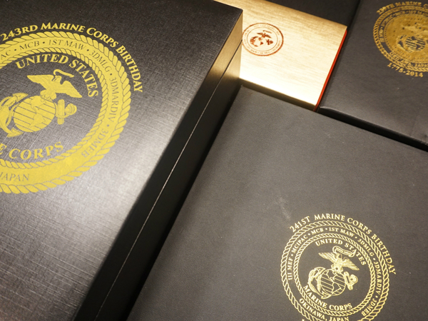 ASCII.jp：キーホルダーなど、まだまだある海兵隊の創立記念グッズ (1/4)