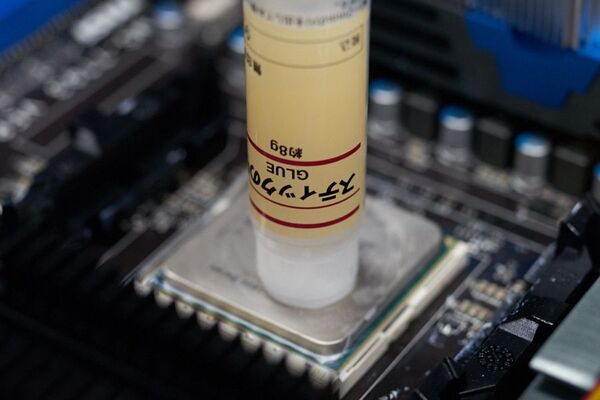 ASCII.jp：CPUグリスと熱伝導シートの代用品をRyzen 9 3900Xで再探索 (1/8)