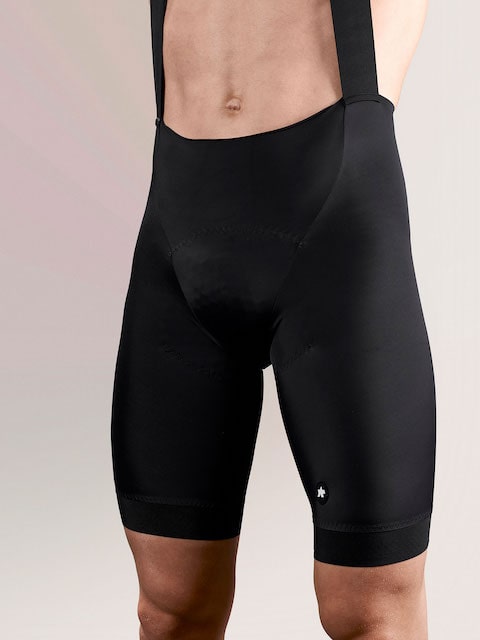 レーシング系ビブショーツの新鋭 “R” の実力はいかに？ 『EQUIPE R BIB