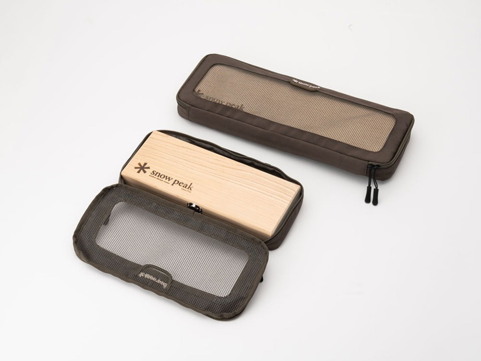 スノーピーク、公式ストア限定カラーのアウトドアテーブル「エントリー