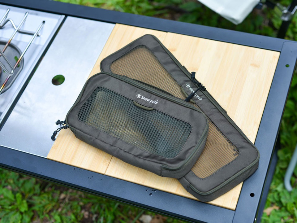 スノーピーク、公式ストア限定カラーのアウトドアテーブル「エントリー