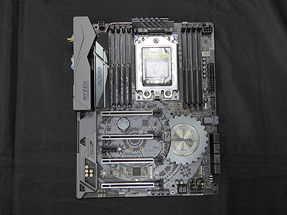 ASRockがこだわる“高コスパなハイエンドマザー”、台湾本社で「Taichi