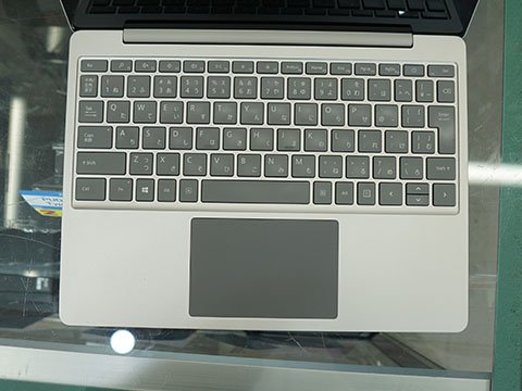 Core i5 1035G1搭載の「Surface Laptop Go」が22,800円、中古PCセール