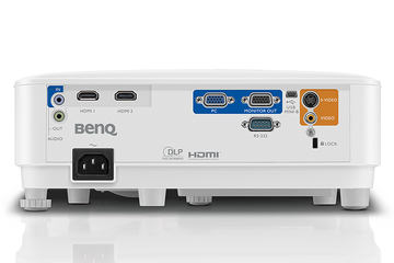 3,500ルーメンのフルHDで約7万円のBenQプロジェクタ。HDMI×2とS映像も