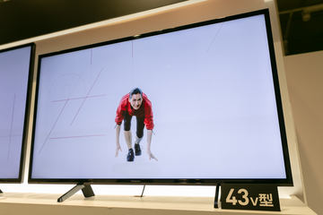 VIERA初の4Kチューナ内蔵「GX750」は、43型14万円でAbemaTVボタン - AV