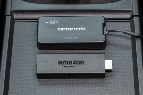 ネットを定額で使いたい放題、パイオニアの車載用Wi-Fiルーター「DCT