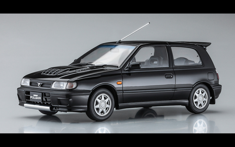 ハセガワ、「ニッサン パルサー（RNN14）GTI-R」完成見本公開 - Car Watch