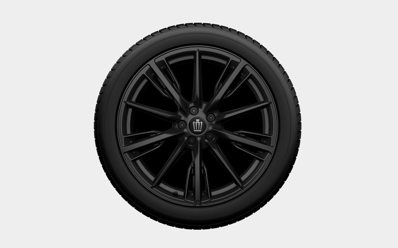 トヨタ、「クラウンエステート」にクラウン70周年を記念した特別仕様車