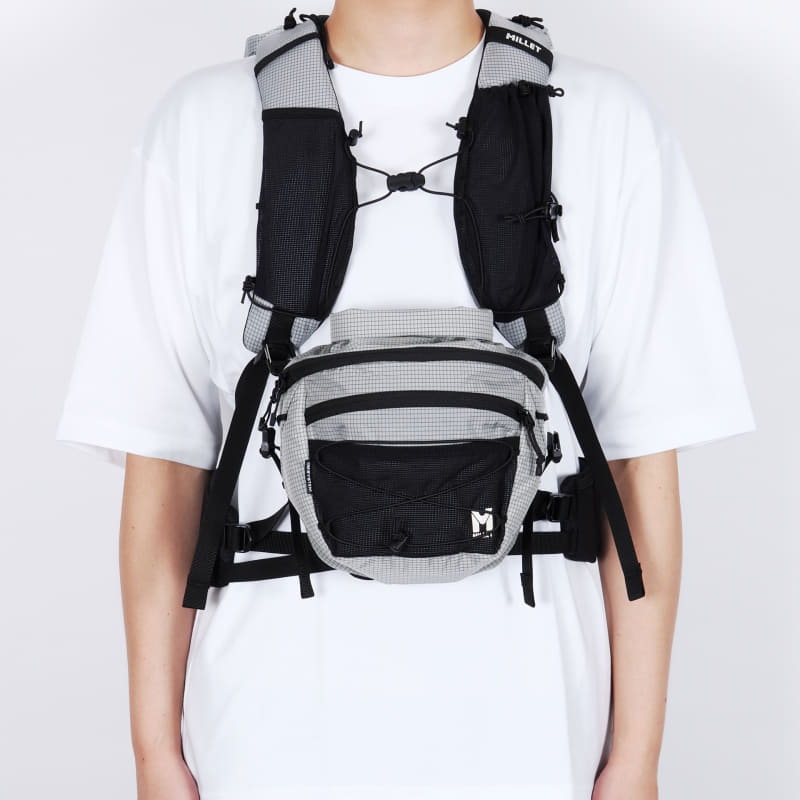 OM SYSTEMとMILLETのコラボバッグ、第2弾はミニマムなショルダーバッグ