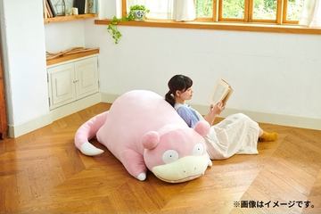 メラルバの等身大ぬいぐるみが登場！ ポケセンオンラインにて受注開始