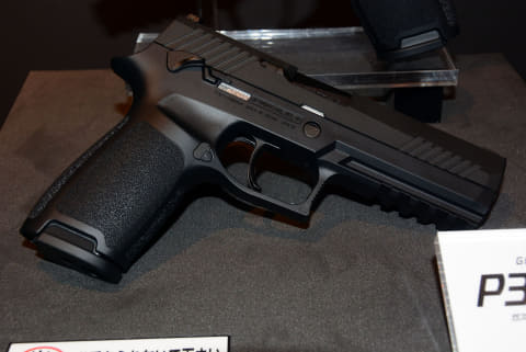 心臓部の部品形状まで実銃に近づける、東京マルイのガスブローバック