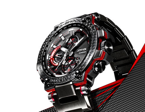 G-SHOCK、“MT-G”初のカーボン積層ベゼル。軽さと耐久性を両立
