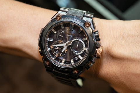 G-SHOCK、日本刀をモチーフにした「MR-G」 110万円・800本限定