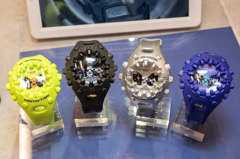 G-SHOCK、有機的デザインの完全新型「GA-V01」 - Impress Watch