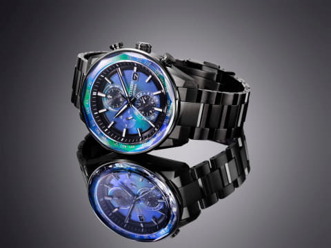 シチズン アテッサ、サファイアガラスで覆った“構造色”限定モデル