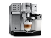 プロ用と同じポンプ式の高級エスプレッソ・カプチーノメーカー - 家電