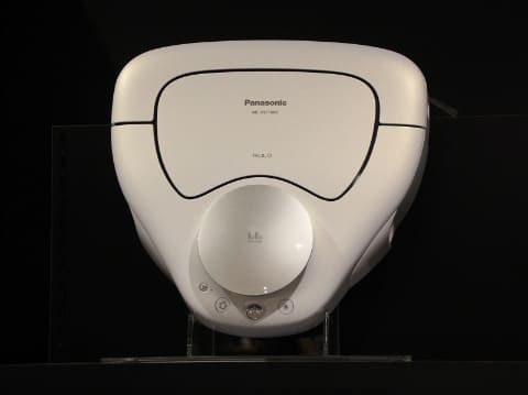 パナソニック、360度にレーザー照射し掃除完遂性能が大幅アップした