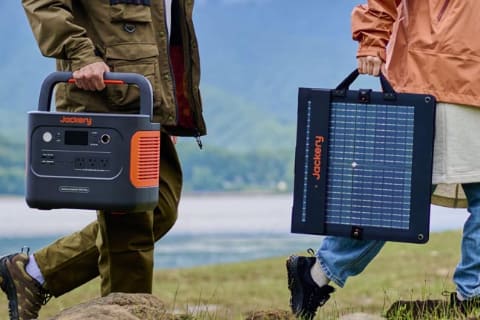 Jackery、小さくても両面で発電する高効率なソーラーパネル - 家電 Watch