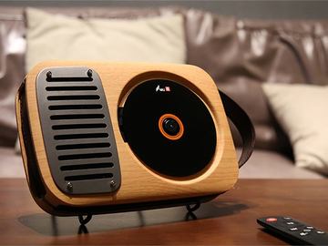 蔦屋家電、Bluetooth機能を備えた充電式CDプレーヤーを12,000円で発売