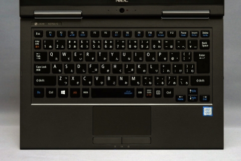 Hothotレビュー】タッチ対応で769g実現の世界最軽量13.3型2in1「LAVIE