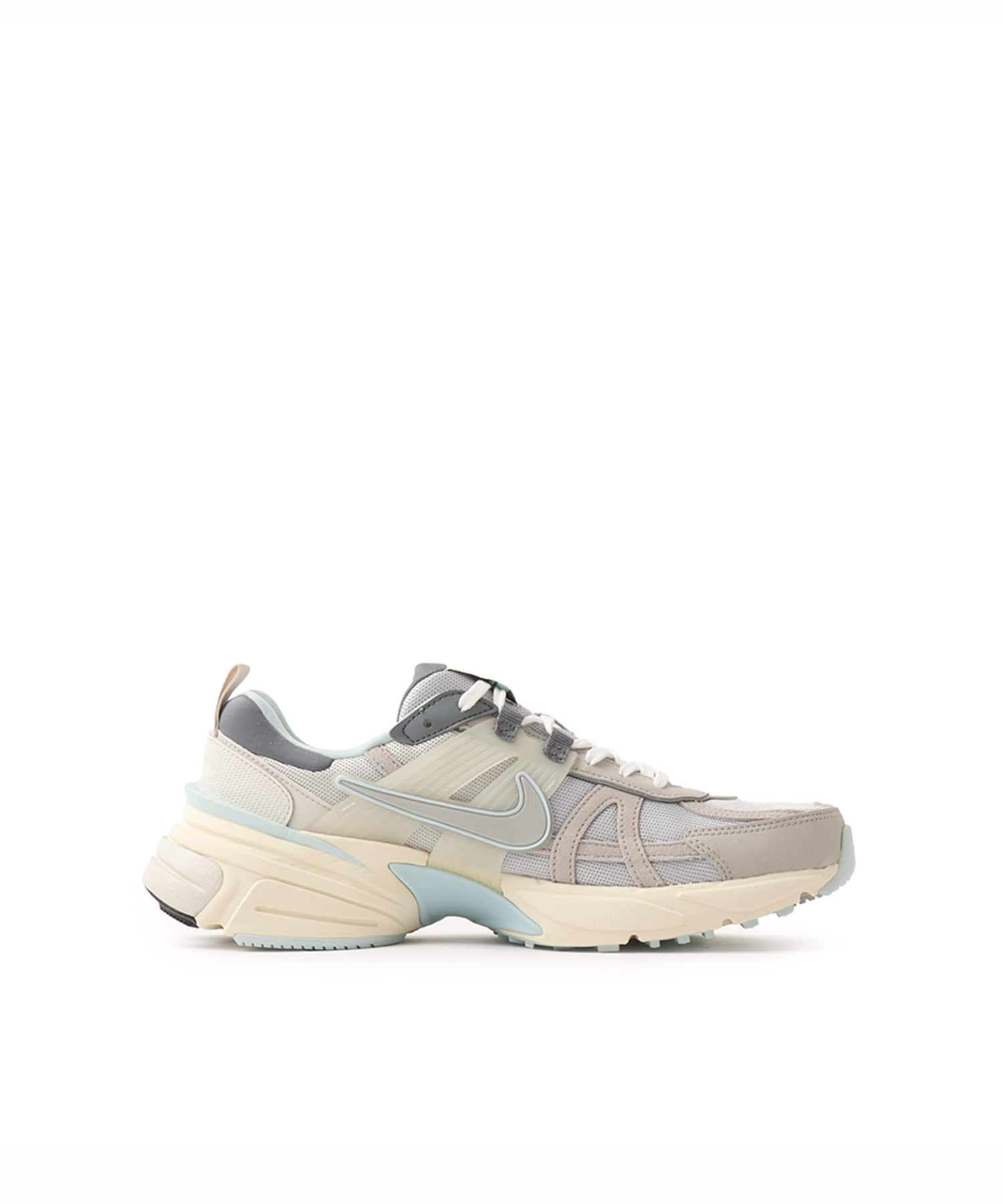 NIKE V2K RUN LIGHT BONE/MTLC PLATINUM-LT IRON ORE（ナイキ