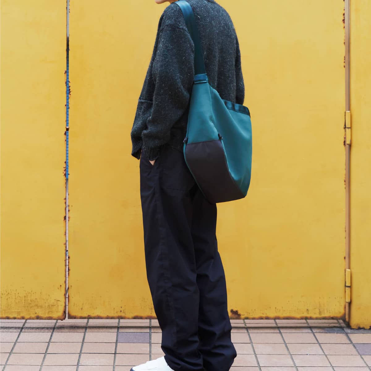 CHROME NEWSPAPER MESSENGER DEEP GREEN / SUEDE （クローム ニュース