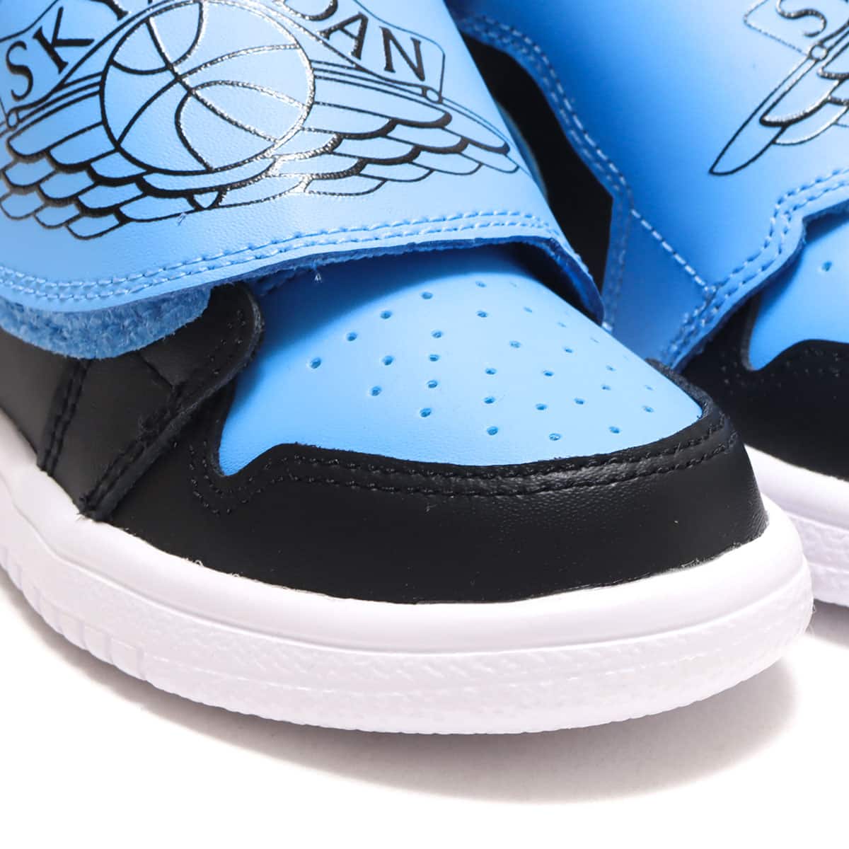 JORDAN BRAND SKY JORDAN 1 (TD) BLACK/UNIVERSITY BLUE-WHITE 22SU-I