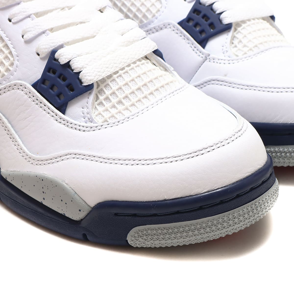 JORDAN BRAND AIR JORDAN 4 RETRO WHITE/MIDNIGHT NAVY-LT SMOKE GREY