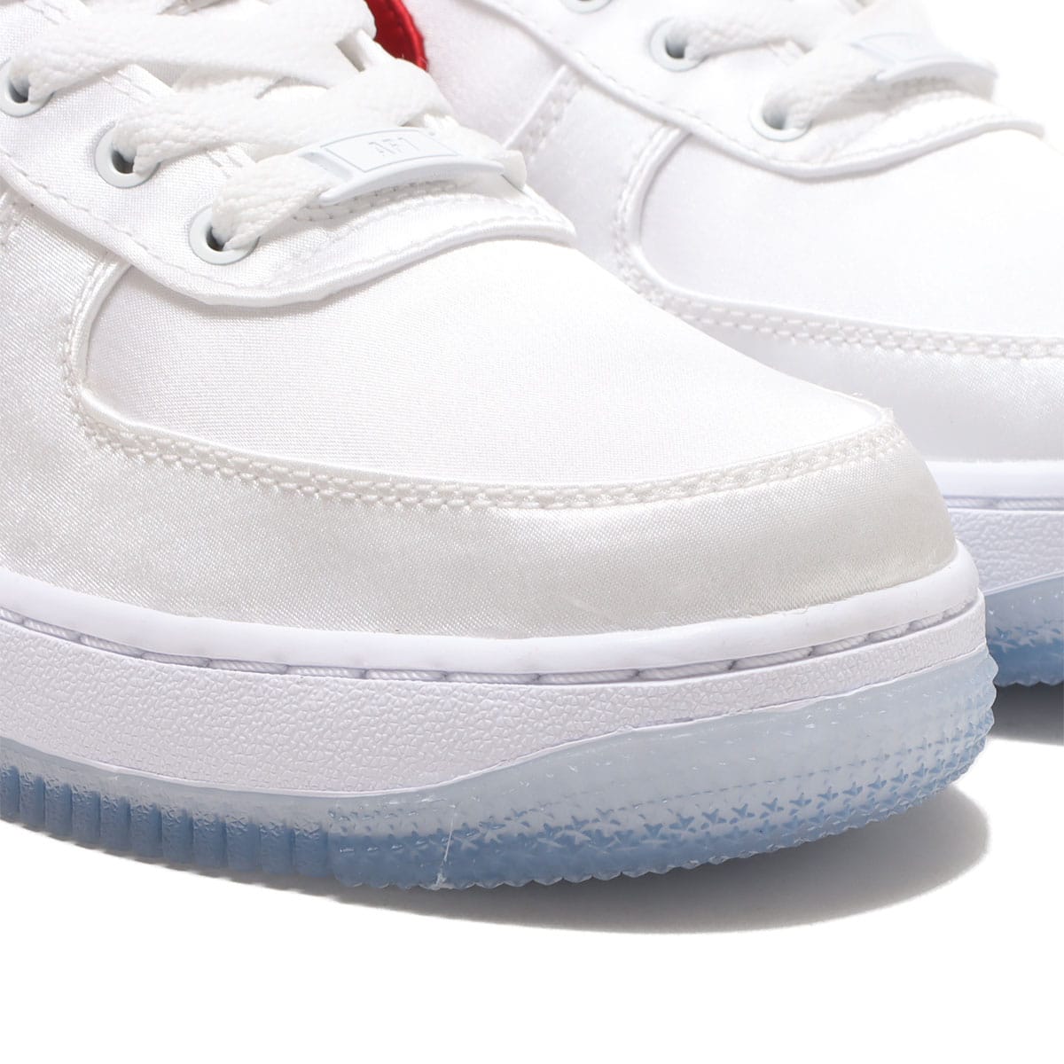 NIKE W AIR FORCE 1 '07 ESS SNKR WHITE/VARSITY RED（ナイキ