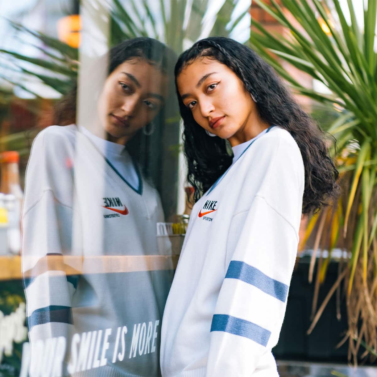 NIKE AS M NSW NIKE TREND SWEATER SAIL/DIFFUSED BLUE/BLACK/BLACK