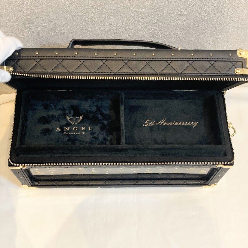 エンジェルシャンパン 5周年 ブラック 空箱 - メルカリ