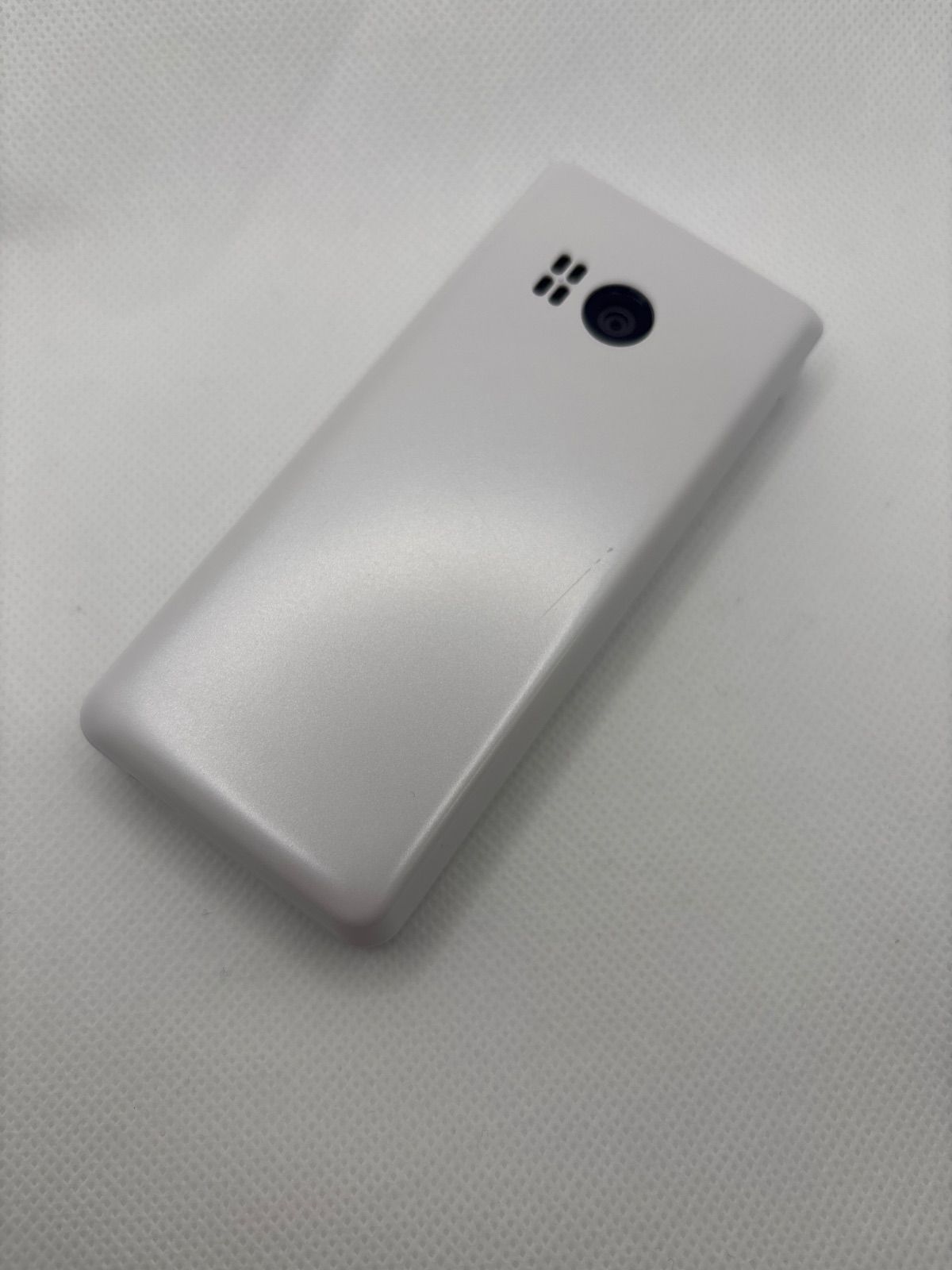 Y!mobile AQUOSケータイ4 A206SH ホワイト - メルカリ