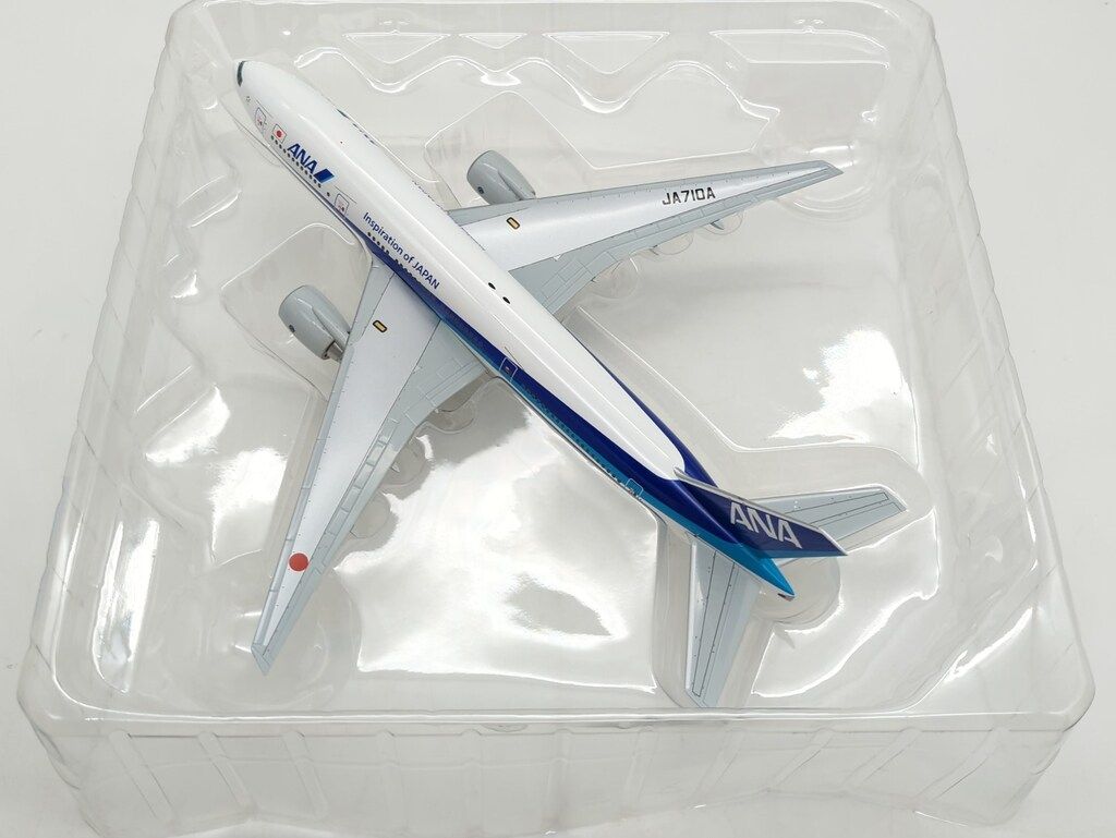全日空商事 1/200 ANA BOEING777-200ER Reg:JA710A NH20124 - メルカリ