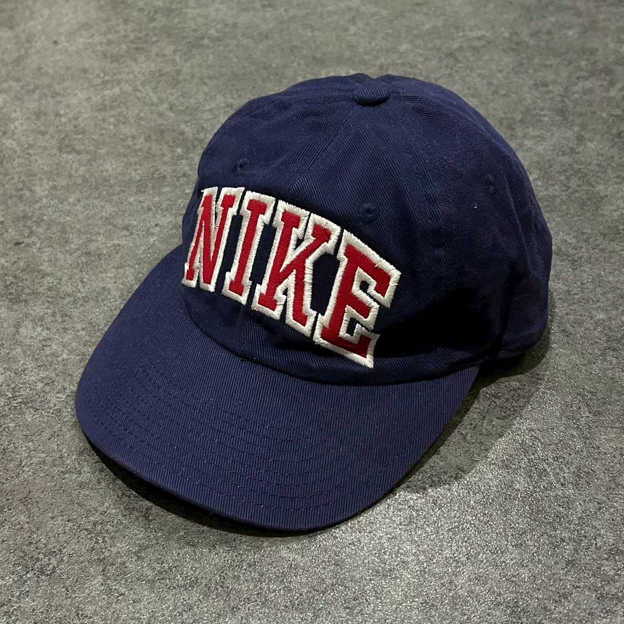 90s Vintage NIKE ナイキ ベースボールキャップ ビッグロゴ ロゴ刺繍