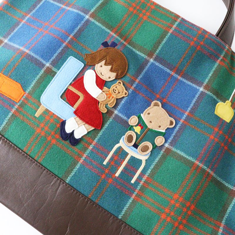 ファミリア familiar 2023限定 クリスマスコレクション レッスンバッグ