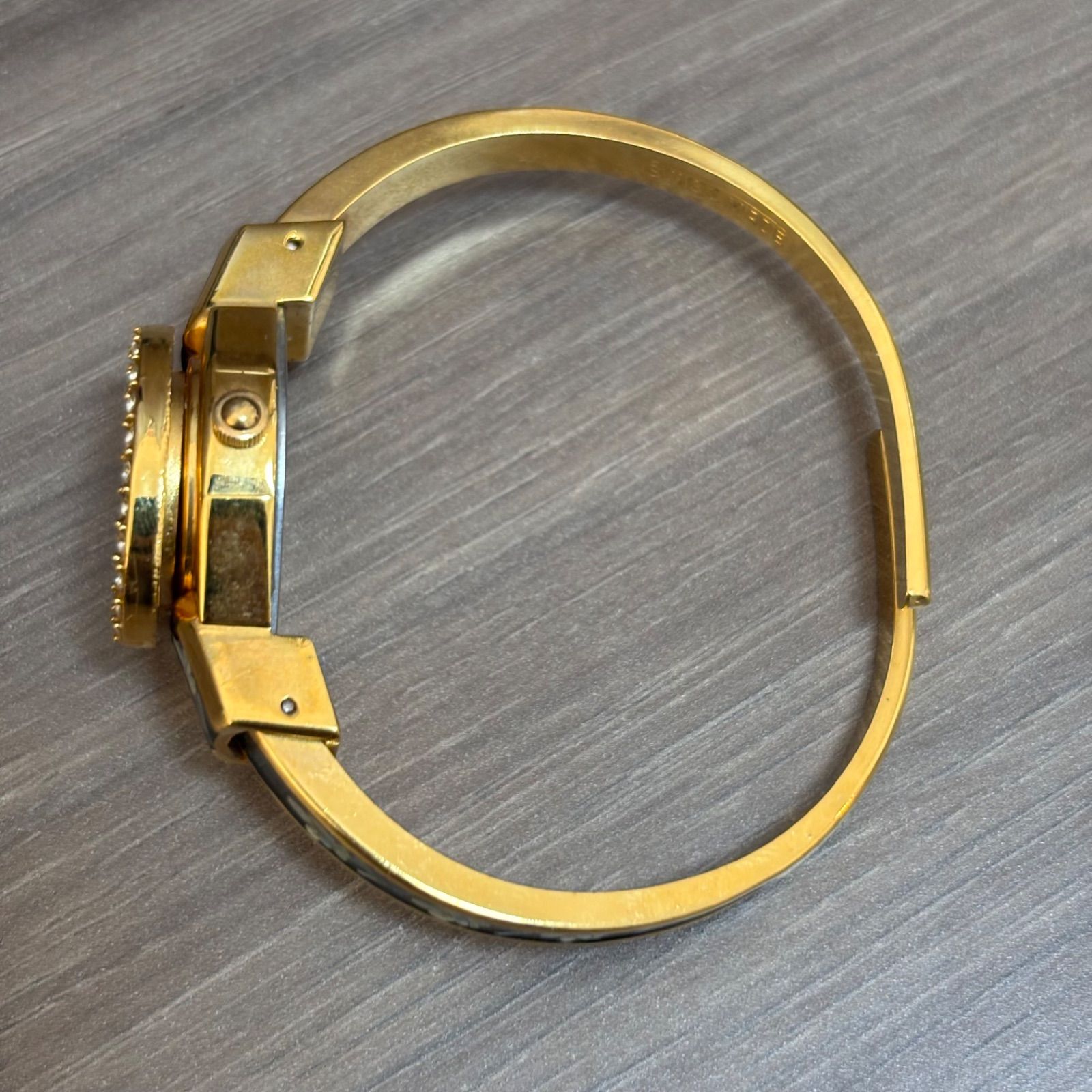 ◾︎Andre Mouche アンドレムッシュ バングルウォッチ クォーツ 稼働品