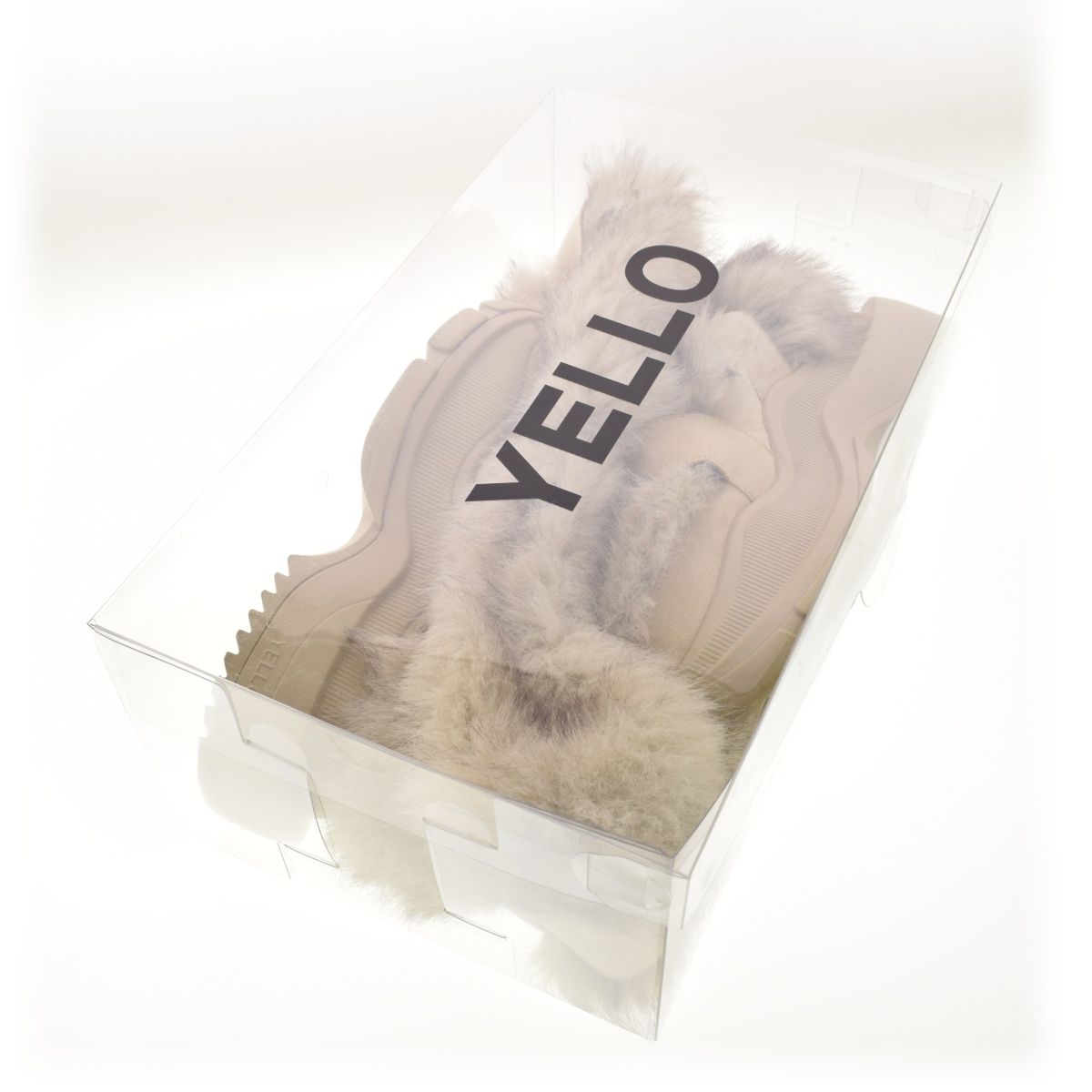 YELLO】MOLO SHORT BOOTS ファーブーツ - メルカリ