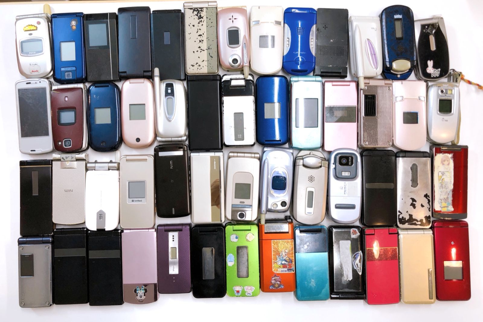 80-260】携帯電話 大量おまとめ 52点 約6kg 未選別 ジャンク品 部品