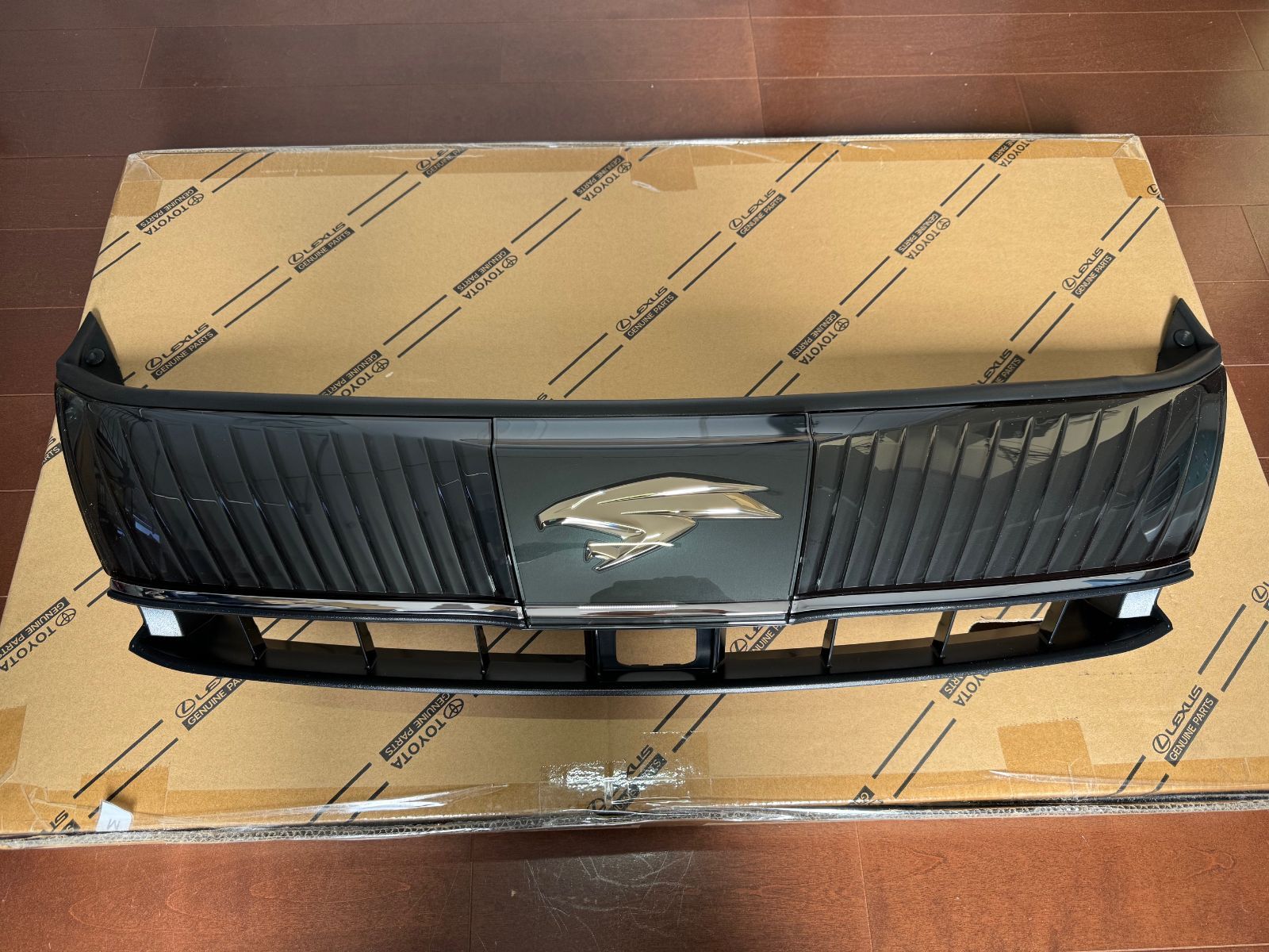 ☆緑化したグリルのリフレッシュに☆60系ハリアー後期純正グリル