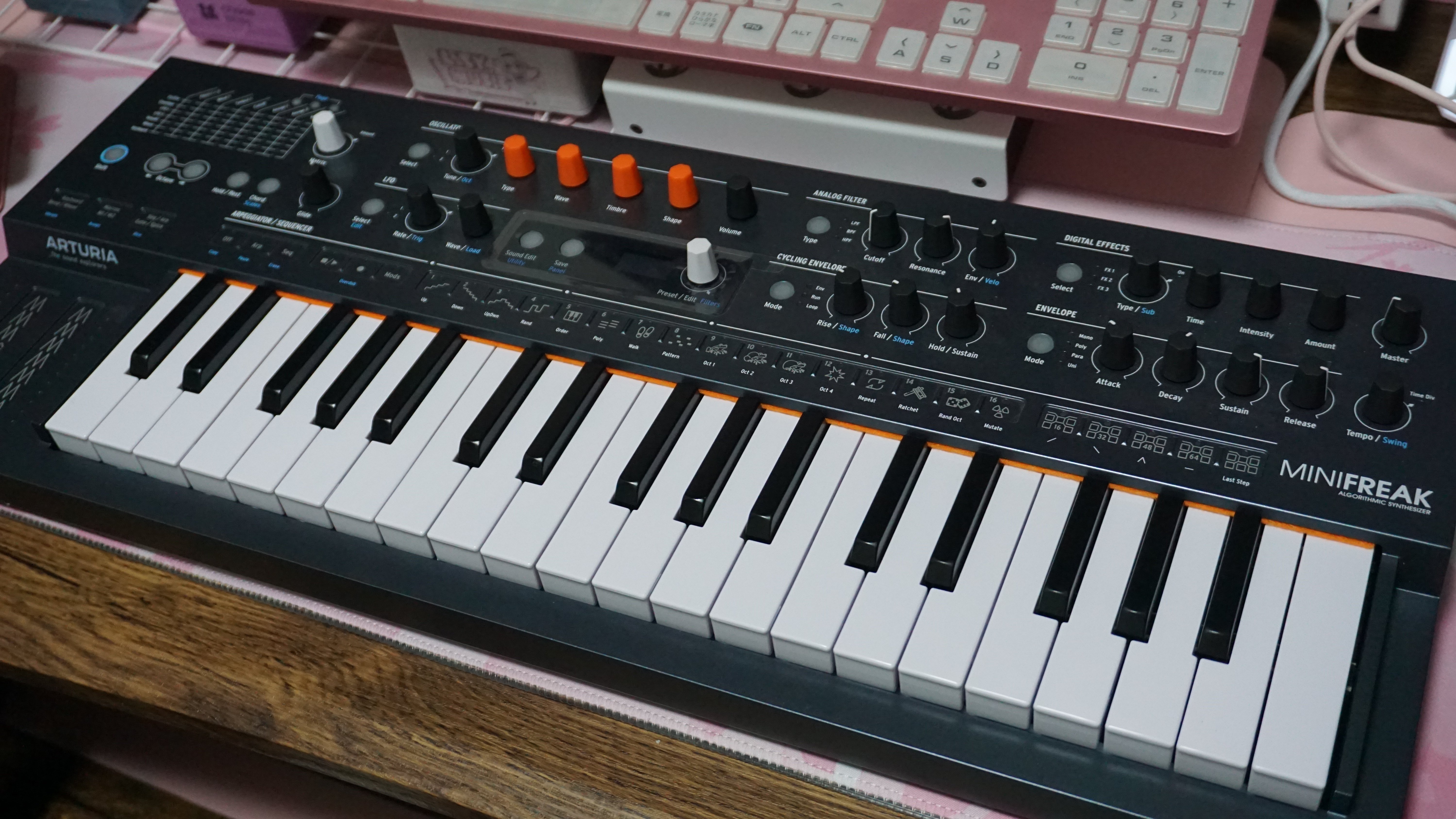 Arturia MiniFreakを買ったよ｜レーシー@曲を作る航海士&Vtuber